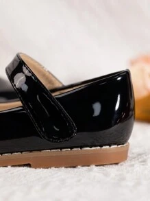 Sepatu Mary Jane Model Putri Warna Polos Modis dengan Gesper & Perekat Velcro, Sepatu Datar untuk Anak Perempuan - Hitam - View 9