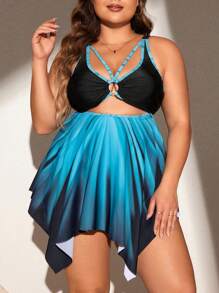 SHEIN Swim Curve Robe de maillot de bain grande taille : Top plissé avec détail de boucle à sangle croisée et bas à ourlet asymétrique dégradé, pour l'été