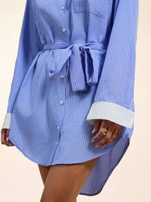 Forever 21 通勤衬衫裙 拼接领 - 藍色 - 查看 2