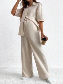 SHEIN 孕婦純色短袖前扣上衣和打結休閒褲，2件套裝 - 卡其色 - 查看 4