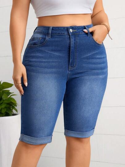 SHEIN Essnce Plus Size Summer Casual Rolled Hem Slim Fit Denim Shorts