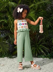 SHEIN Jumpsuit für Kleine Mädchen, handgewebtes Farbblock Crochet Tape ärmelloses lockeres Lässig kleid