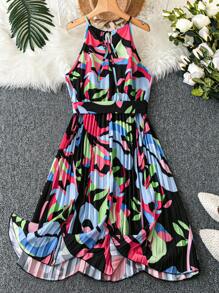 SHEIN Clasi 加大碼細肩帶無袖全印花裙，腰部帶帶和褶皺邊緣設計