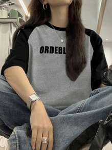 Camiseta con mangas raglan, estampado de letras y bloques de color para mujer - Gris - Ver 3