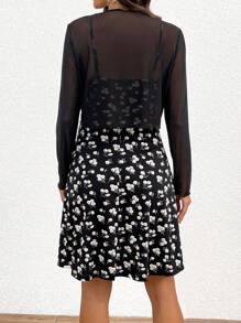 SHEIN 孕妇花卉印花细肩带连衣裙和纯色长袖夹克 2 件套 - 彩色 - 查看 2