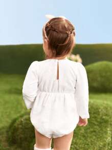 SHEIN Infant Girls' White Embroidered Lace Trim Bodysuit, Fall/Winter - White - View 2