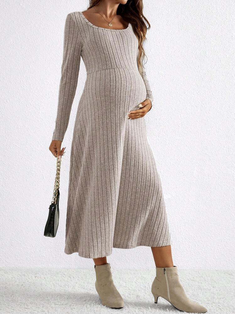 SHEIN 孕妇纯色圆领罗纹针织长袖连衣裙 - 卡其色 - 查看 5