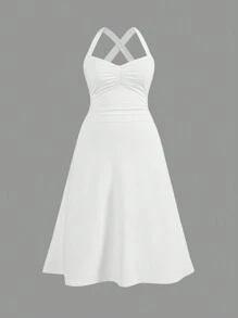 SHEIN Privé Vestido Branco Plus Size com decote halter simples, elegante e romântico para férias na praia de verão, com peito e cintura franzidos e em estilo A, adequado para encontros, festas, piqueniques e acampamentos, casamentos/ noivados, concertos/festivais rave, formatura. - Branco - Visão 1