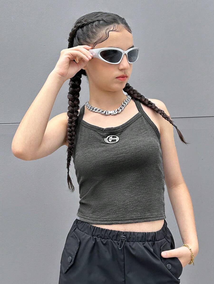 SHEIN Leap Crew 青少年女孩字母補丁細節吊帶上衣 - 深灰色 - 查看 1