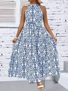 SHEIN Clasi Vestido maxi de mujer de talla grande con cuello halter y estampado, para el verano