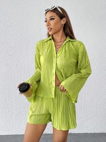 SHEIN PETITE 亮面牙籤摺長袖襯衫+短褲女裝兩件套 - 綠色 - 查看 4