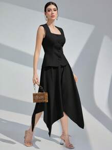 Modelyn Damblus i enfärgad modell med fyrkantig krage och spänne på framsidan och kjol, tvådelat set - Svart - Visa 7