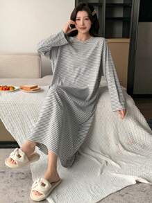 DAZY Striped Raglan Sleeve Loose Home Dress Pajama - Grey - View 4