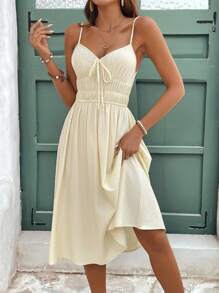 SHEIN Frenchy 女士黃色綸子肩帶日常連衣裙，黃色女裝連衣裙，檸檬黃洋裝，長款A字型領帶連衣長裙，帶襯裡白色夏季連衣裙，中長款女裝連衣裙，度假風格，奶嬤工作服裝，秋季連衣裙，四季皆宜的基礎款下擺連衣裙 - 杏色 - 查看 5