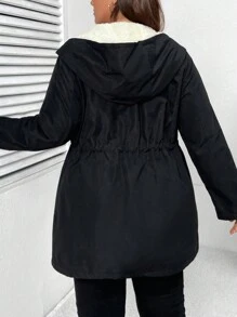 SHEIN CURVE+ 加大抽绳腰部双口袋泰迪熊内衬连帽外套，适合冬季 - 黑色 - 查看 2