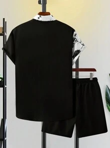 Manfinity RSRT 男士印花實色拼接短袖T恤和短褲套裝（隨機剪裁印花） - 彩色 - 查看 2