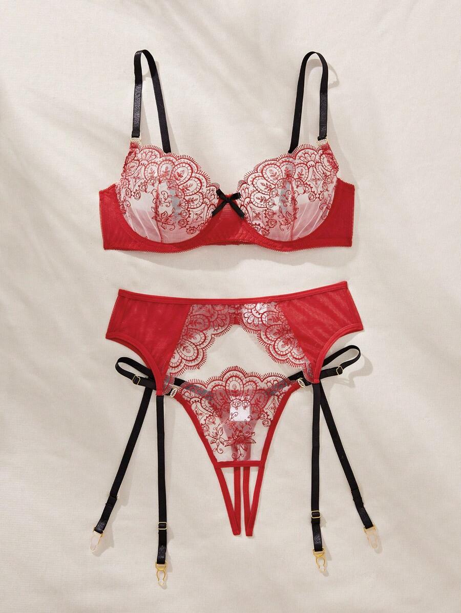 Women's Sexy 3-Piece Set With Color-Contrasting Embroidery, Bra And Panty Set - Burgundy - View 1