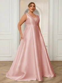 SHEIN Belle Plus Size Deep V-Neck 3D Lace Plaid Simple And Elegant Wedding Dress With Large A-Line Hem And Train - Pink - View 6