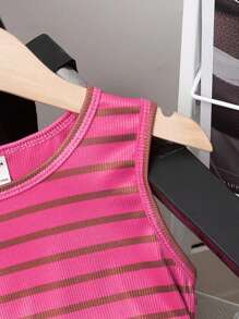 SHEIN Regata Listrada de Menina Jovem e Shorts Jardineira com Bainha Dobrada