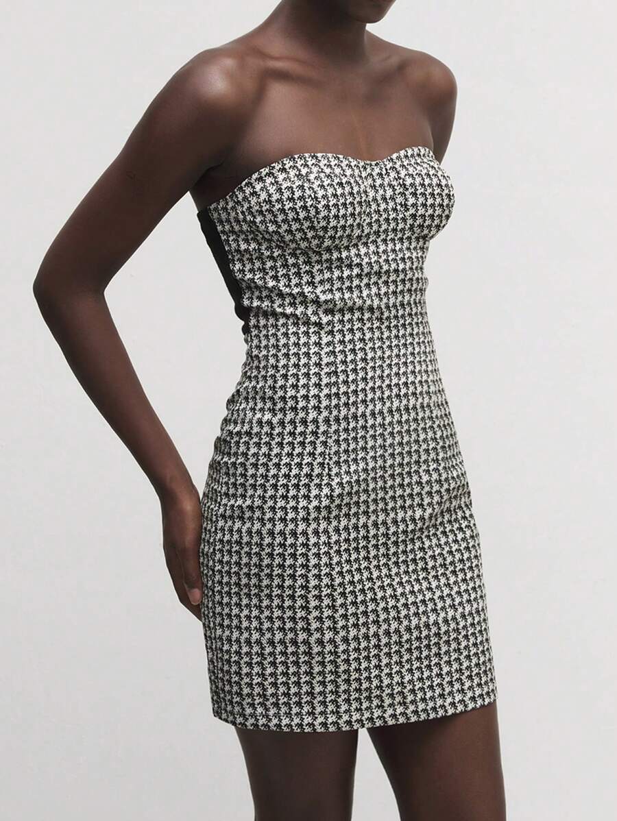 BizChic Black And White Plaid Strapless Elastic Short Dress, Autumn - Black and White - View 1