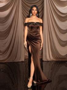 Glamrae Vestido Sereia Elegante de Marrom com Ombro à Mostra, Retalhos de Paetês, Corpete de Babados na Cintura Alta, Franzido Lateral, Ajustado, Fenda Lateral, Longo até o Chão - Perfeito para Encontros, Férias Individuais, Festas, Formatura, Casamentos, Ocasiões Especiais, Jantares e Bailes Formais, Formatura, Festa de Casamento, Vestido de Convidado - Marrom - Visão 1