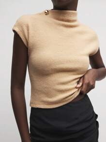 BizChic Sleeveless Stretchy Slim Fit Top With Metal Buckle, Professional Outfit Fall Women Outfits