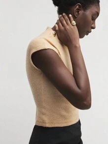 BizChic Sleeveless Stretchy Slim Fit Top With Metal Buckle, Professional Outfit Fall Women Outfits