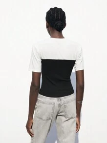 Maija Áo thun nữ tay ngắn cổ tròn bo gấu màu tương phản đen trắng thiết kế thời trang giản dị, phong cách, phù hợp mặc hàng ngày - màu đen - Xem 4