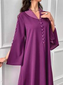 Al Najma 女士简约日常开衩长袖纽扣细节朴素连衣裙 - 中紫紅色 - 查看 4