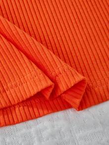 少女無袖圓領字母印花上衣和短褲套裝，日常休閒穿搭 - 橘色 - 查看 3