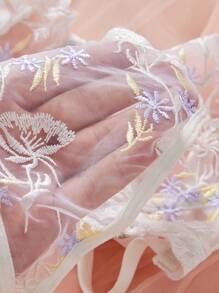 2pcs Sexy White Embroidered Lingerie Set - White - View 3