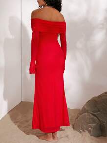 Opulessa Women's Elegant & Romantic Simple Off-Shoulder Split Hem Flare Sleeve Dress - Red - View 2