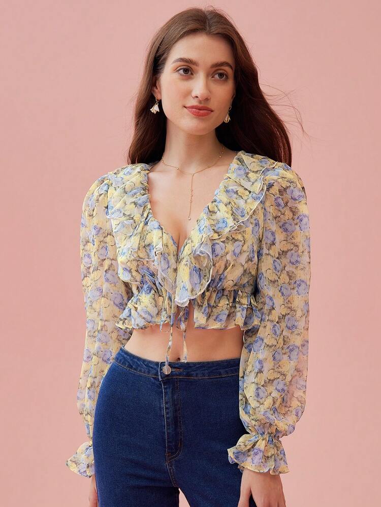 Women's Fashionable Short Ditsy Floral Long Sleeve Shirt With Lace Collar