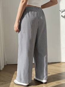 SHEIN EZwear Pantalones de pierna ancha largos, sueltos y de cintura alta en azul y blanco con finas rayas para mujer de talla grande, ideales para uso diario y vacaciones