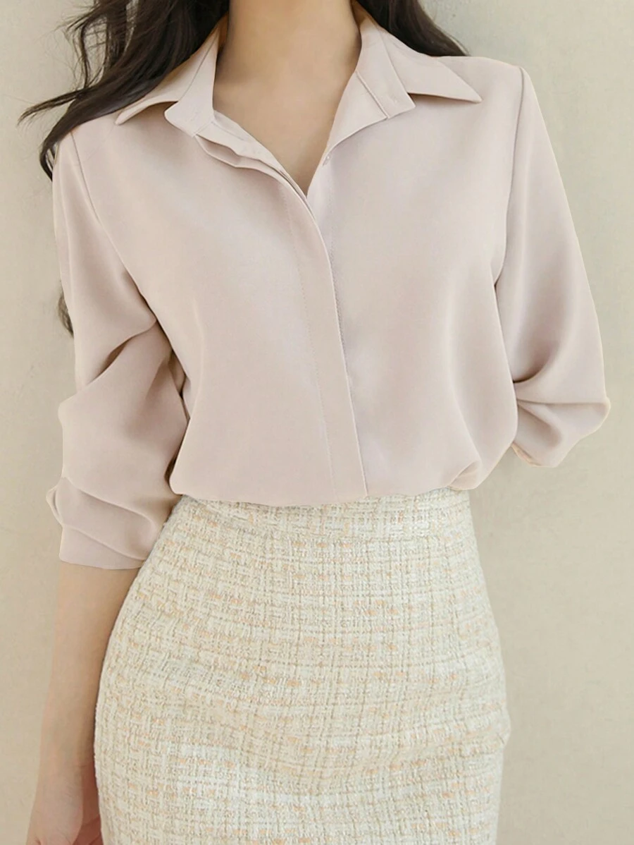 DAZY 纯色纽扣前长袖衬衫，简约工作服，返校服 - 米色 - 查看 1