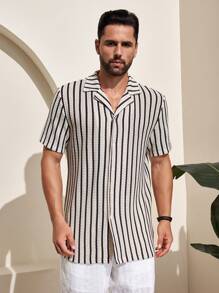 Manfinity RSRT Men's Striped Printed Button Front Short Sleeve Shirt