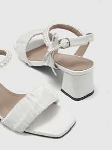 CUCCOO HITCHD Fashionable White Peep-Toe Chunky Heel Sandals For Women, With Pearl Strap & Bowknot Design Halloween - White - View 4