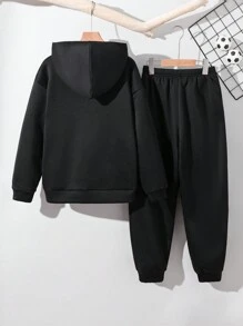 SHEIN Leap Crew Conjunto de 2 piezas con sudadera con capucha y pantalones flojos de franela con gráfico de bola que brilla en la oscuridad, adecuado para ropa deportiva casual y abrigado, para niños preadolescentes