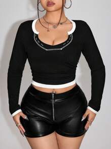 SHEIN ICON Plus Size Y2k Back To School Outfits School Clothes Preppy Tops Going Out Tops Color Block Patchwork 2 In 1 Tight-Fitting Women's T-Shirt With Large Slit Neckline - Black and White - View 5