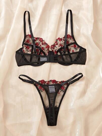 Esselle Zwart Rood Geborduurde Verleidelijke Lingerie Set, view 2