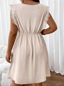 SHEIN Frenchy Plus Size Back To School Lace Sleeve & Texture Patchwork Women's Dress