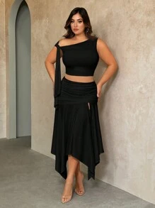 SHEIN BAE Plus-size dames zomer zoete vakantie dating witte gebreide tubetop met asymmetrische zoom en design sense rok 2 stuks/set