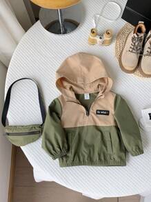 SHEIN 2pcs Young Boy Casual College Style Contrast Color Spliced With Accessories, Outdoorsy Tool Bag, Half-Open Zipper Hooded Jacket And Pants Suit, Suitable For Outdoor Activities, School Or Gathering, Autumn/Winter - Army Green - View 6