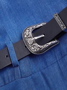 SHEIN MOD 牛仔效果不对称下摆吊带连衣裙（配腰带）、秋冬连衣裙、乡村连衣裙、女士复古服装、蓝色连衣裙、90 年代时尚 - 深色水洗藍 - 查看 3