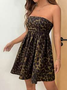 Easelle 女士條紋印花後開叉及綁帶設計褶邊無袖連衣裙 - 黑與白 - 查看 3