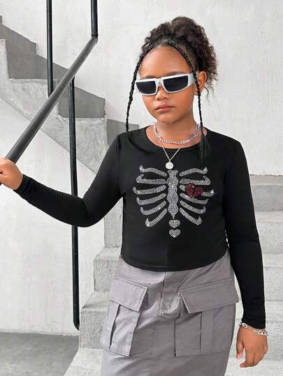 SHEIN Tween Girls Extended Size Skull Heart Rhinestone Knitted Round Neck Long Sleeve T-Shirt