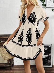 SHEIN LUNE V-Neck All-Over Print Short Sleeve Summer Dress - Apricot - View 3