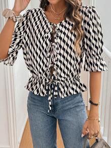SHEIN Frenchy Women's Scoop Neck Ruffle Hem Allover Print Casual Shirt,Tie Front Top,White And Black Summer Boho Vacation Back To School,Teacher Office Commute - Multicolor - View 6