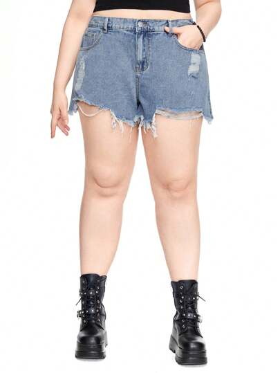 Shorts in denim taglia forte con orlo sfilacciato e design distrutto adatto a tutti gli abbinamenti