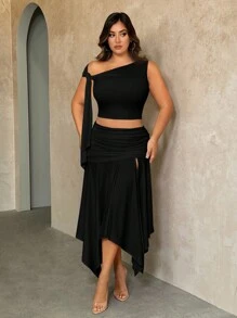 SHEIN BAE Plus-size dames zomer zoete vakantie dating witte gebreide tubetop met asymmetrische zoom en design sense rok 2 stuks/set